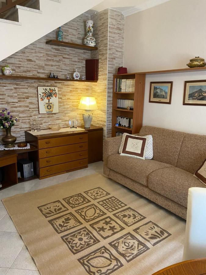 Residenza Antico Borgo Del Pozzo Aparthotel ตรามอนติ ภายนอก รูปภาพ