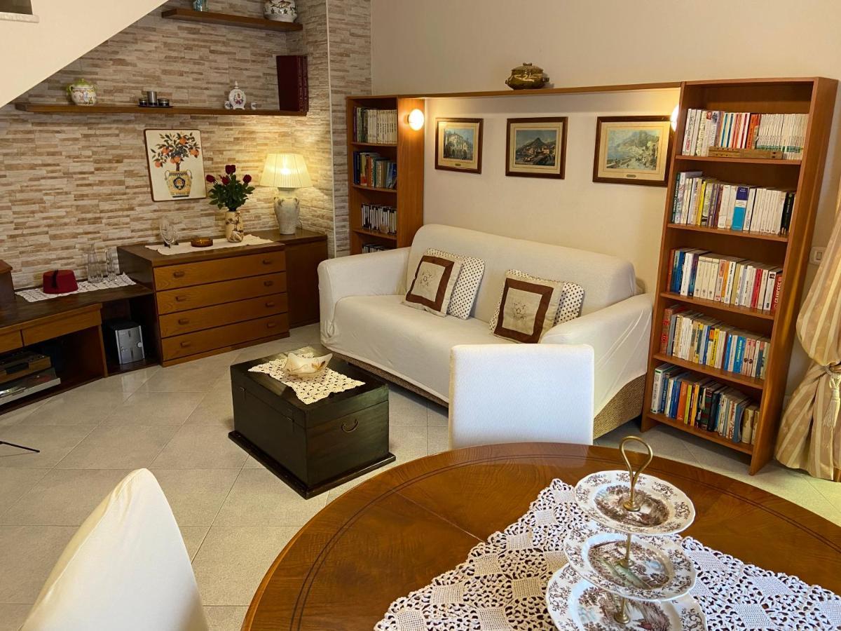 Residenza Antico Borgo Del Pozzo Aparthotel ตรามอนติ ภายนอก รูปภาพ